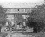 1975