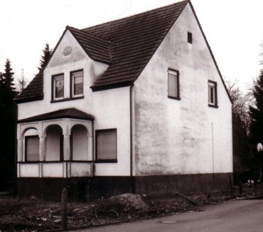2001