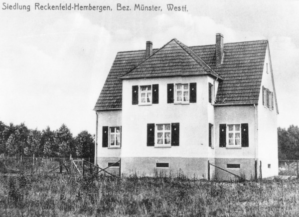 1945