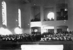 1945